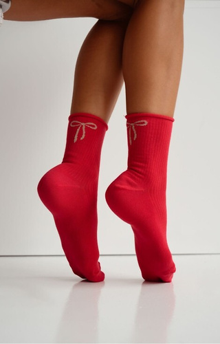 0200-193 Șosete de damă Milena cu fundă, roșii - bumbac, cu nervuri