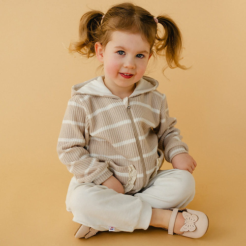 Pantaloni de sport Meadow cu volane Eevi - ecru