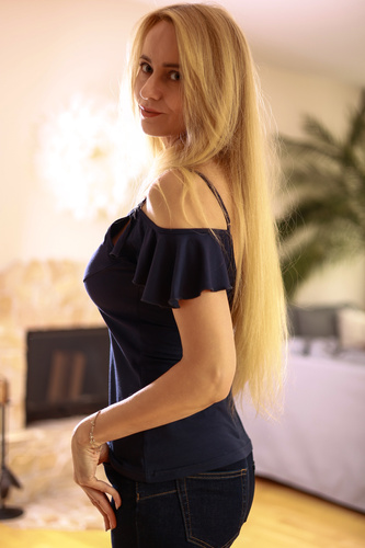 Bluza dama Vera Mirale - umar deschis, volan, vascoza - bleumarin