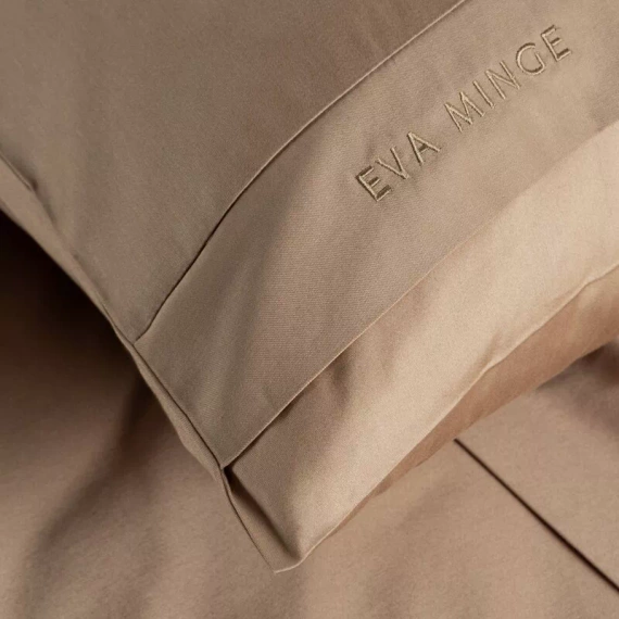 1E Lenjerie de pat Elegant Satin Eva Minge Euro perdele maro deschis | Macosatin 100% bumbac