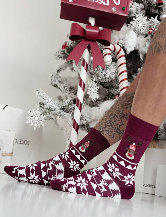 1290-022 Milena Șosete de Crăciun cu ren norvegian pentru bărbați - burgundă