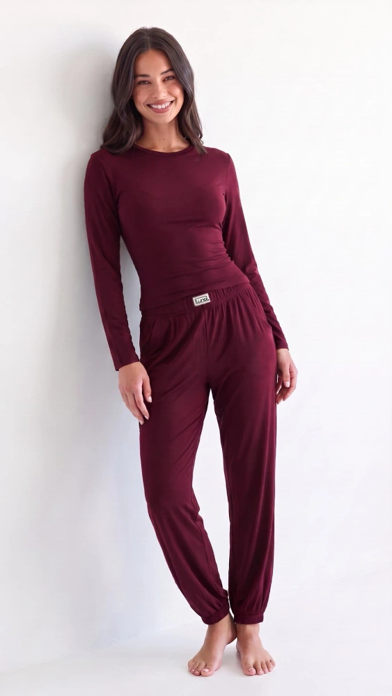 Pijamale damă Luna 1318, 95% viscoză, mânecă lungă, pantaloni cu manșete - culoare vinete