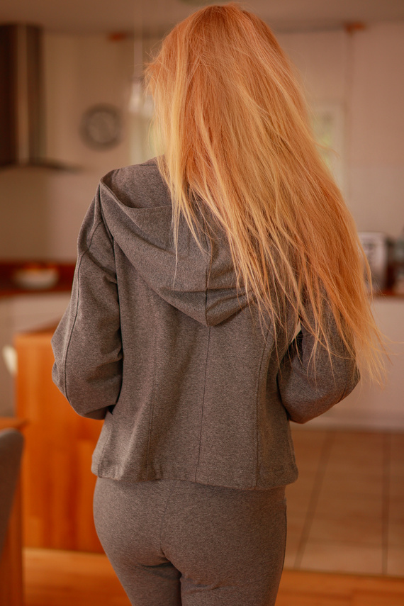 Adela - geaca dama cu gluga, 95% bumbac 5% elastan | Marca poloneză Mirale - gri