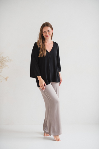 Bluză de maternitate Mamafullness Milk&Love, neagră – viscoză, mâneci 3/4, oversize