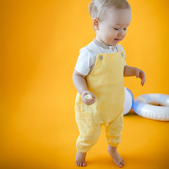 Salopeta pentru bebelusi Elephant Eevi - galbena