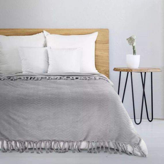 Cuvertura de pat Emma Patura cu franjuri, Eurodraperii, argintie