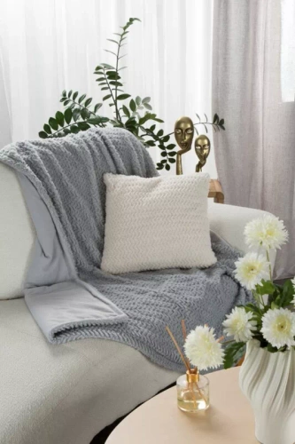 Pătură Laris, cuvertură de pat din microfibră, Europerdele, argintiu