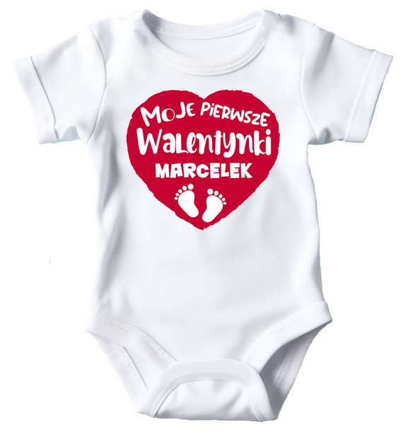 SKU N070 Body cu mânecă scurtă „Primul meu Valentine’s Day + nume” Moocha, alb