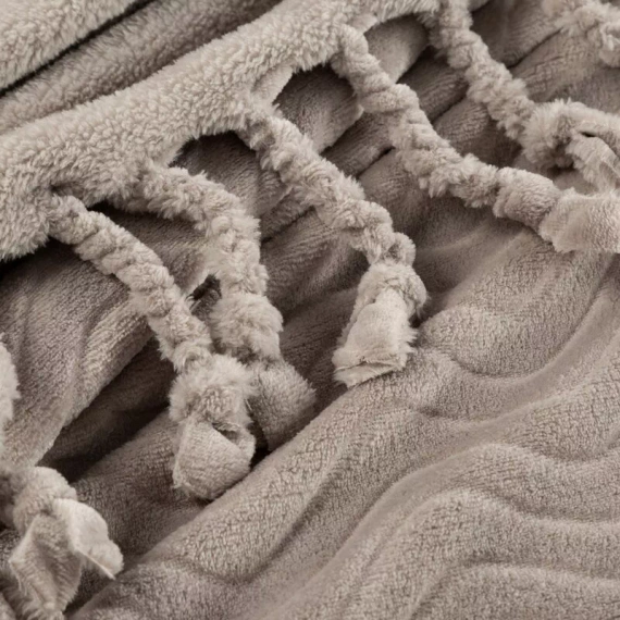 Emma Patura cuvertura de pat cu franjuri Eurodraperii bej