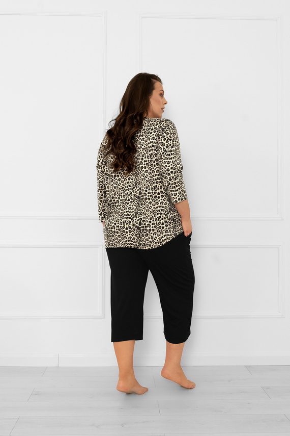 Kenia Pijama pentru femei Italian Fashion - imprimeu leopard, mâneci 3/4 și pantaloni 3/4