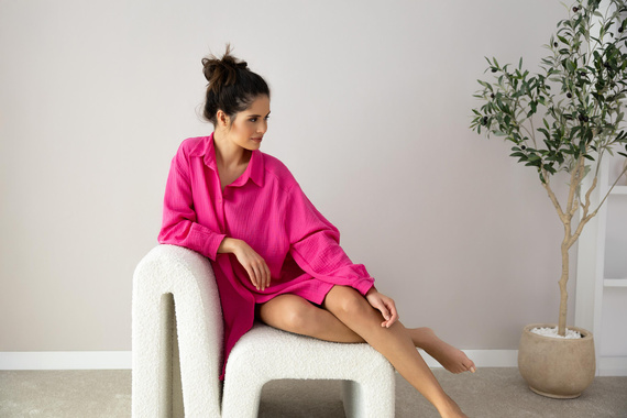 Cămașă de noapte Sensis magenta cu nasturi