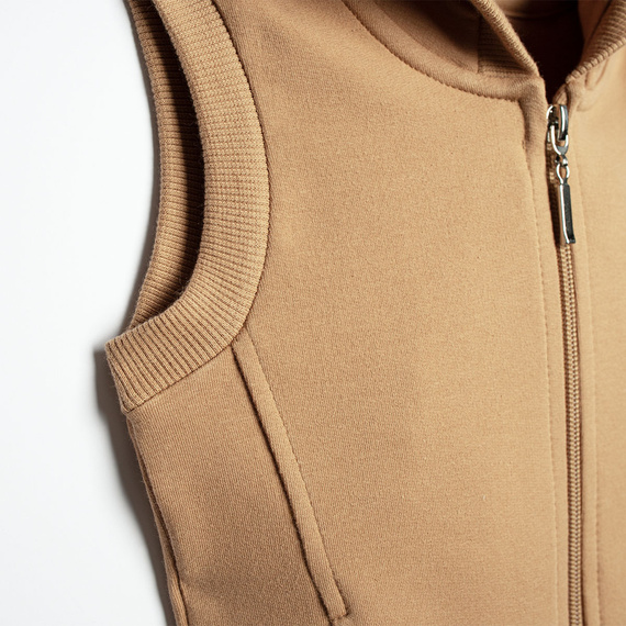 Bezrękawnik dziecięcy 222272 Olo Nicol caramel cu glugă din bumbac fleece