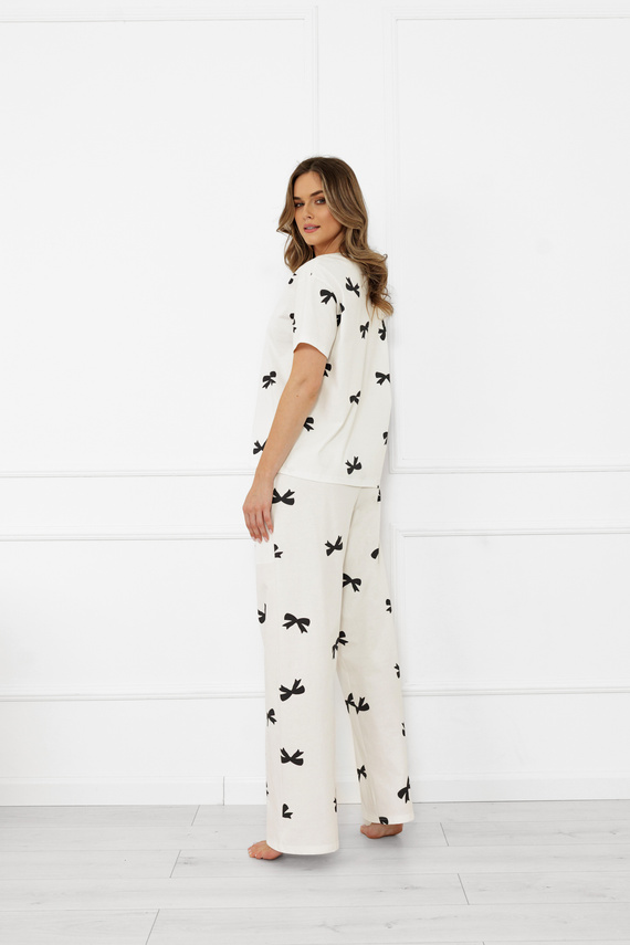 Pijama de damă Figaro - ecru, bumbac, mânecă scurtă + pantaloni lungi Italian Fashion  