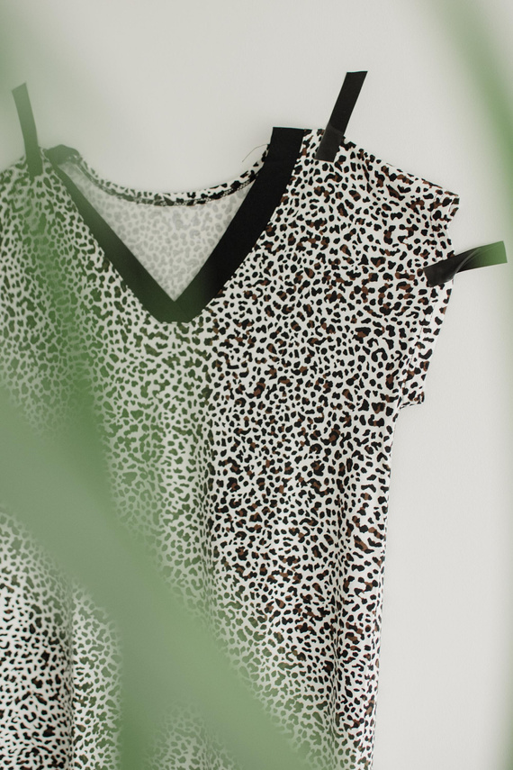 853 Kendall De Lafense - Cămașă de noapte Panther din viscoză - camuflaj ecru