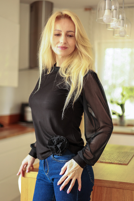 Mirale Freya Bluză damă din viscoză cu mâneci din tul și guler înalt, elegantă - neagră