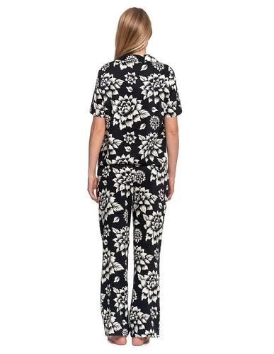 PDD5500-006 Pijama Moraj neagră – viscoză, mâneci scurte, închidere cu nasturi, motiv floral