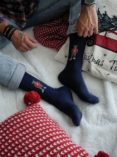 0125.099 Șosete bărbătești Milena cu ursuleț de pluș în pulover - bleumarin