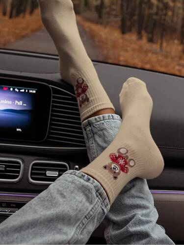 0200-132 Ursuleț în pulover Crăciun șosete damă Milena - bej