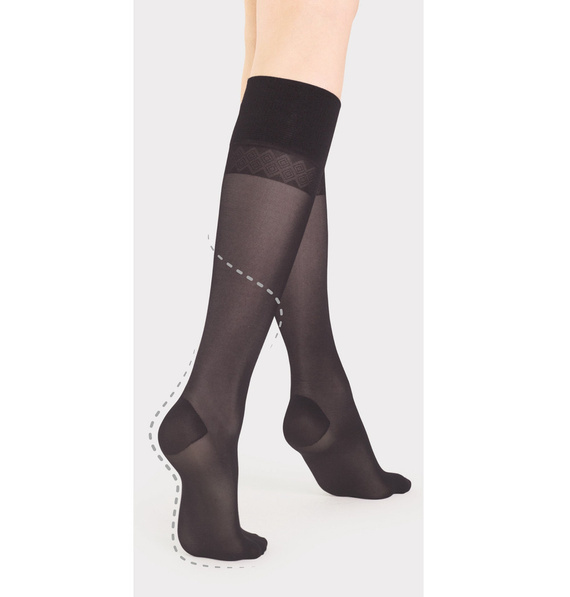 Ciorapi trei sferturi damă FIORE M 2107 30 DEN, fără compresie, cu călcâi și vârf întărite