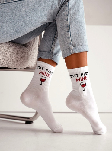 Șosete damă din bumbac Milena 0200-240 But First Wine– cu nervuri, confort zilnic white