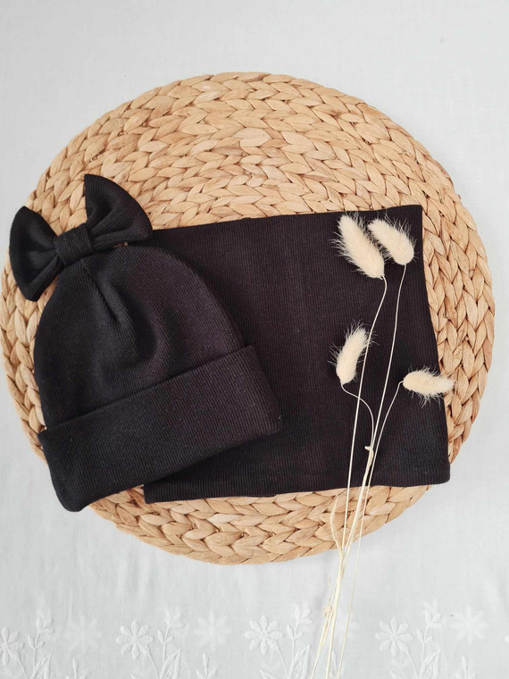 Pălărie Marija 15K cu nervuri duble cu fundă - neagră