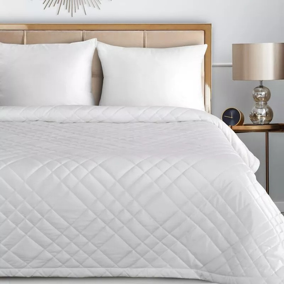 Ria 6 Cuvertura de pat decorativa din catifea Eurocortains alb