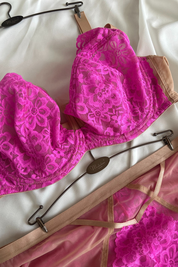 Mediolano Crazy Pink 19249 Sutien soft pentru bust mare din dantelă roz
