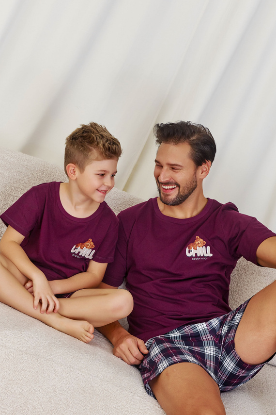 7202 "Chill" Pijamale pentru copii unisex Doctor Nap - visiniu