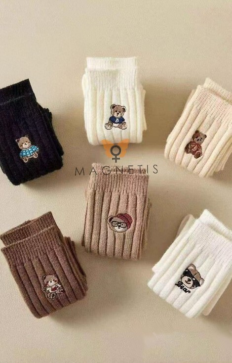Șosete de damă YN5041 Warm Magnetis ecru - cu nervuri și broderie cu ursuleți de pluș