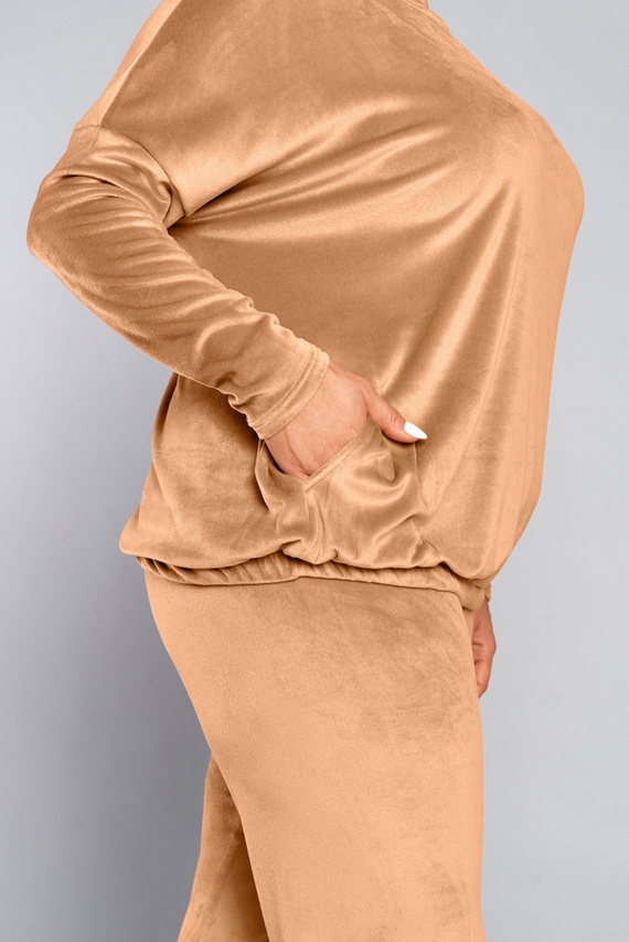 Set lung pentru femei Juga. mânecă, lungime. pantaloni camel de modă italiană 