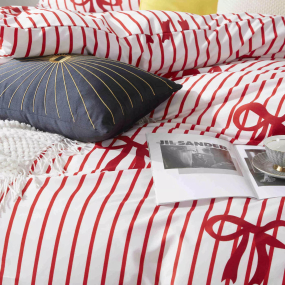 Set de lenjerie de pat din microsatin cu funde de Crăciun, alb și roșu, I25 Spod Igły i Nitki – moale, neted și rezistent