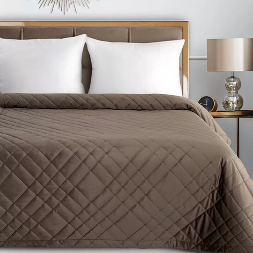 Ria 6 Cuvertura de pat decorativa din catifea Eurodraperii maro