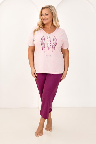 Pijama Damă Regina 742 din 100% Bumbac – Decolteu în V, Tricou cu Imprimeu Decorativ, Mânecă Scurtă, Pantaloni 3/4