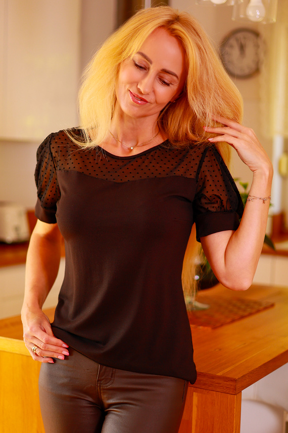 Bluză de damă Ava Mirale - viscoză, tul cu buline, mâneci umflate - negru