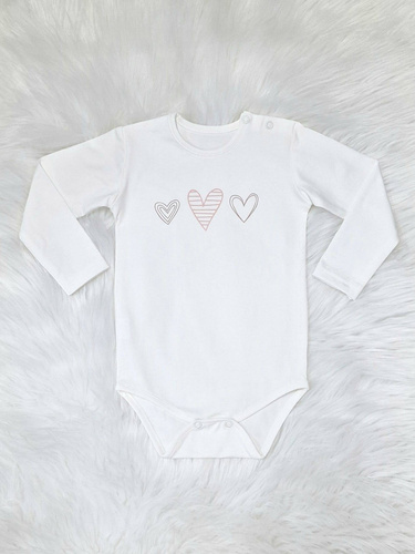 Body pentru bebelusi cu trei inimi Bambarillo ecru - bumbac, tricot elastic, perfect pentru treningul "URSUL"