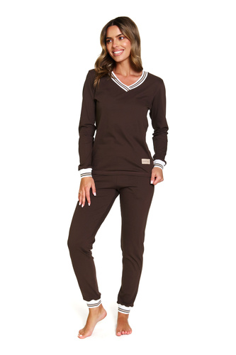 Doctor Nap 4504 – Pijamale de damă din bumbac cu manșete striate – stil și confort pentru fiecare zi – brownie
