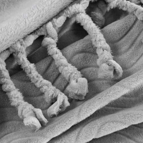 Cuvertura de pat Emma Patura cu franjuri, Eurodraperii, argintie