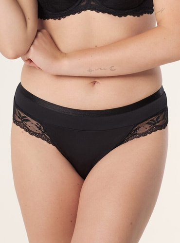 Chiloți Brazilian Petra Mefemi by Nipplex – negri, spate din dantelă, microfibră moale, croi semi-acoperit, feminini și eleganți