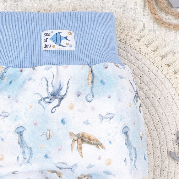 ABN-5456 Salopete pentru bebeluși Sea Of Joy Nini – bumbac organic, talie elastică