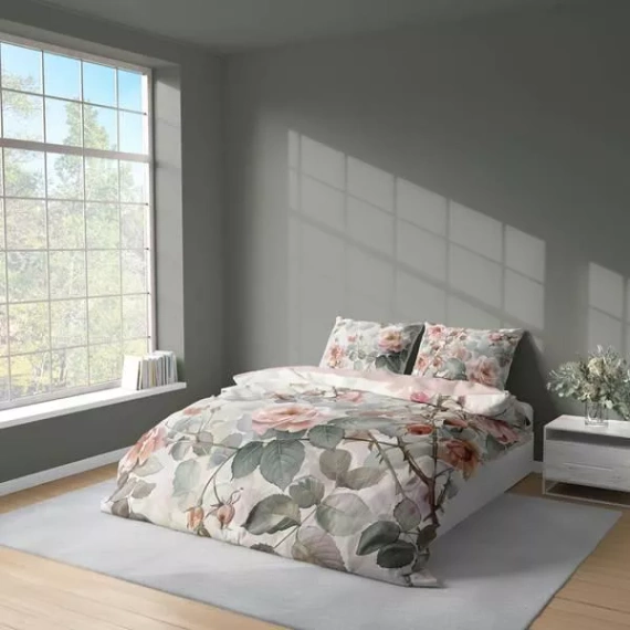 5305 A lenjerie de pat din microfibră 3D cu trandafiri de acuarelă în tonuri pudrate – Detexpol